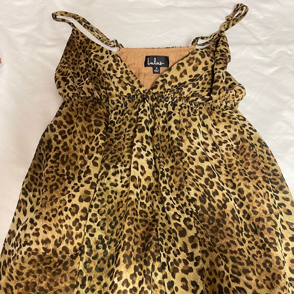 Lulus S leopard mini dress